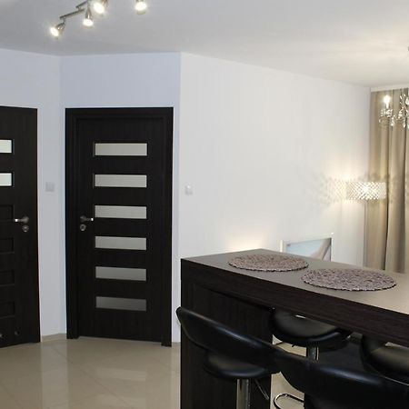 דירות ביאליסטוק Apartament Antoniukowska 60 מראה חיצוני תמונה