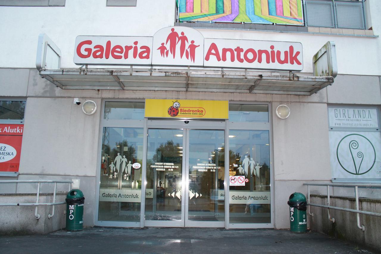 דירות ביאליסטוק Apartament Antoniukowska 60 מראה חיצוני תמונה