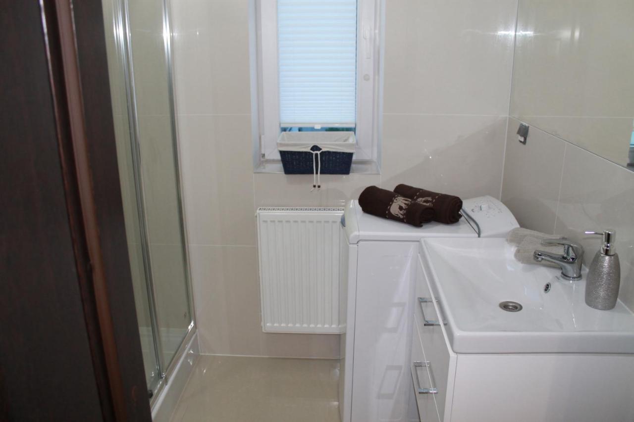 דירות ביאליסטוק Apartament Antoniukowska 60 מראה חיצוני תמונה